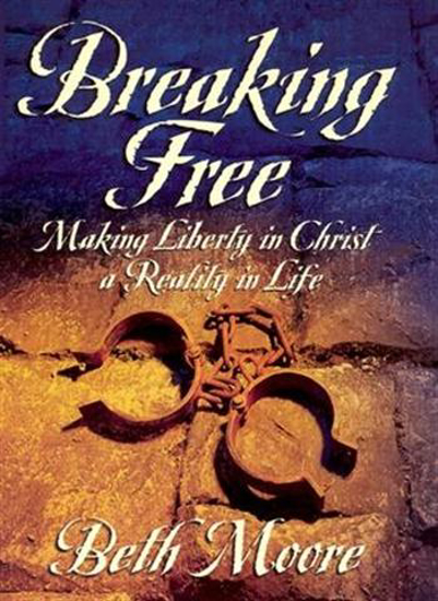 Picture of Breaking Free Leader Guide by Beth Moore