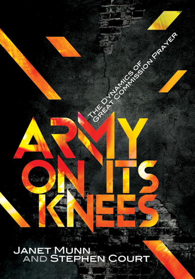 Picture of Army on Its Knees: The Dynamics of Great Commission on Prayer by Janet Munn